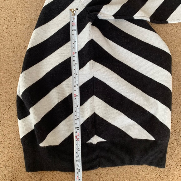 Balmain X HM Black and White Chevron Sweater - Picture 6 of 9